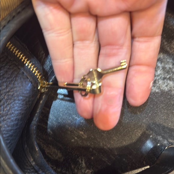 Burberry Plaid Handbag with Black leather Accents - Picture 9 of 16